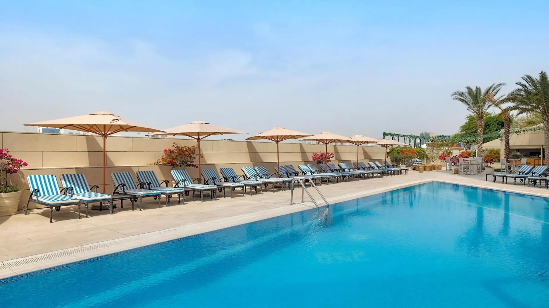 Sheraton Dubai Creek Hotel & Towers