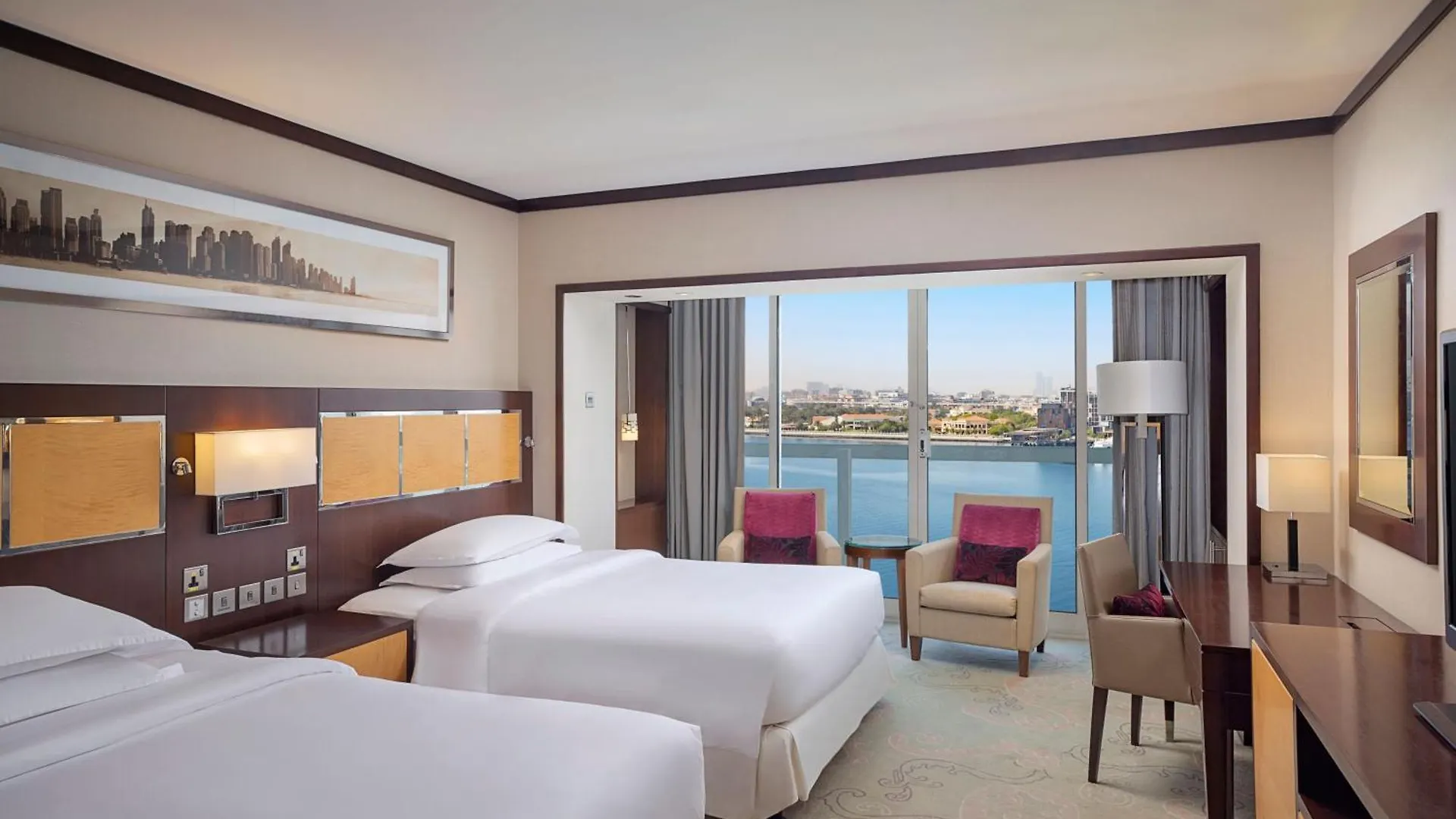 Sheraton Dubai Creek Hotel & Towers