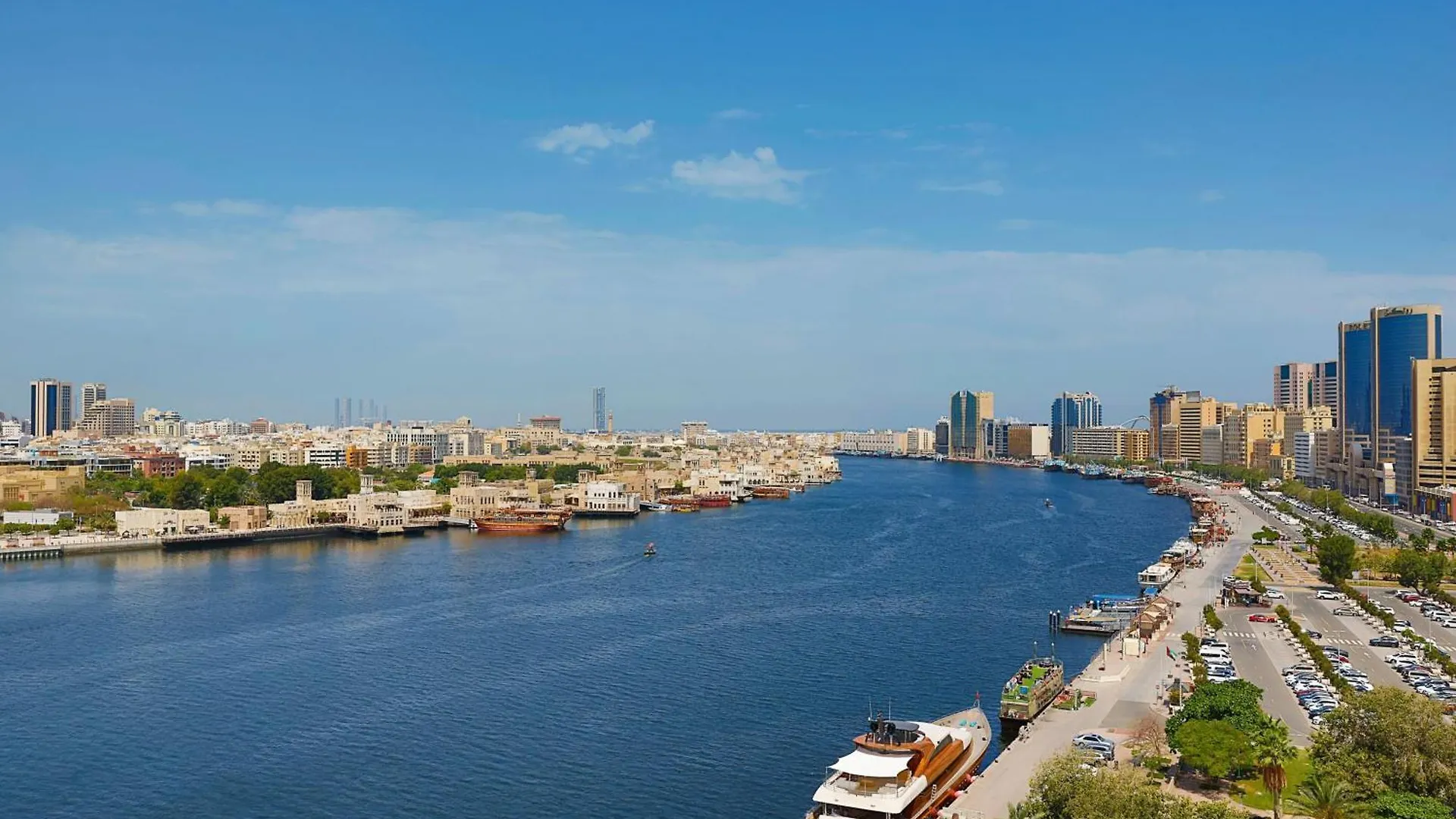Sheraton Dubai Creek Hotel & Towers
