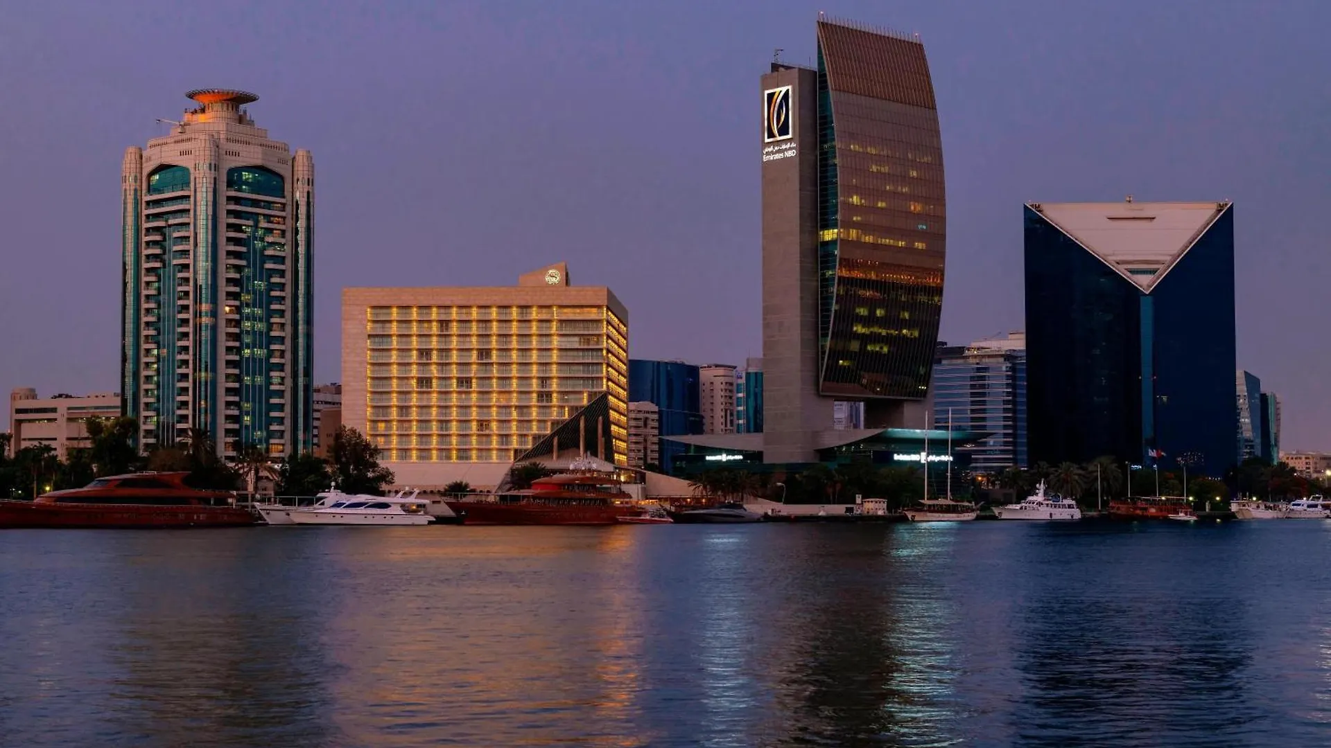 Sheraton Dubai Creek Hotel & Towers