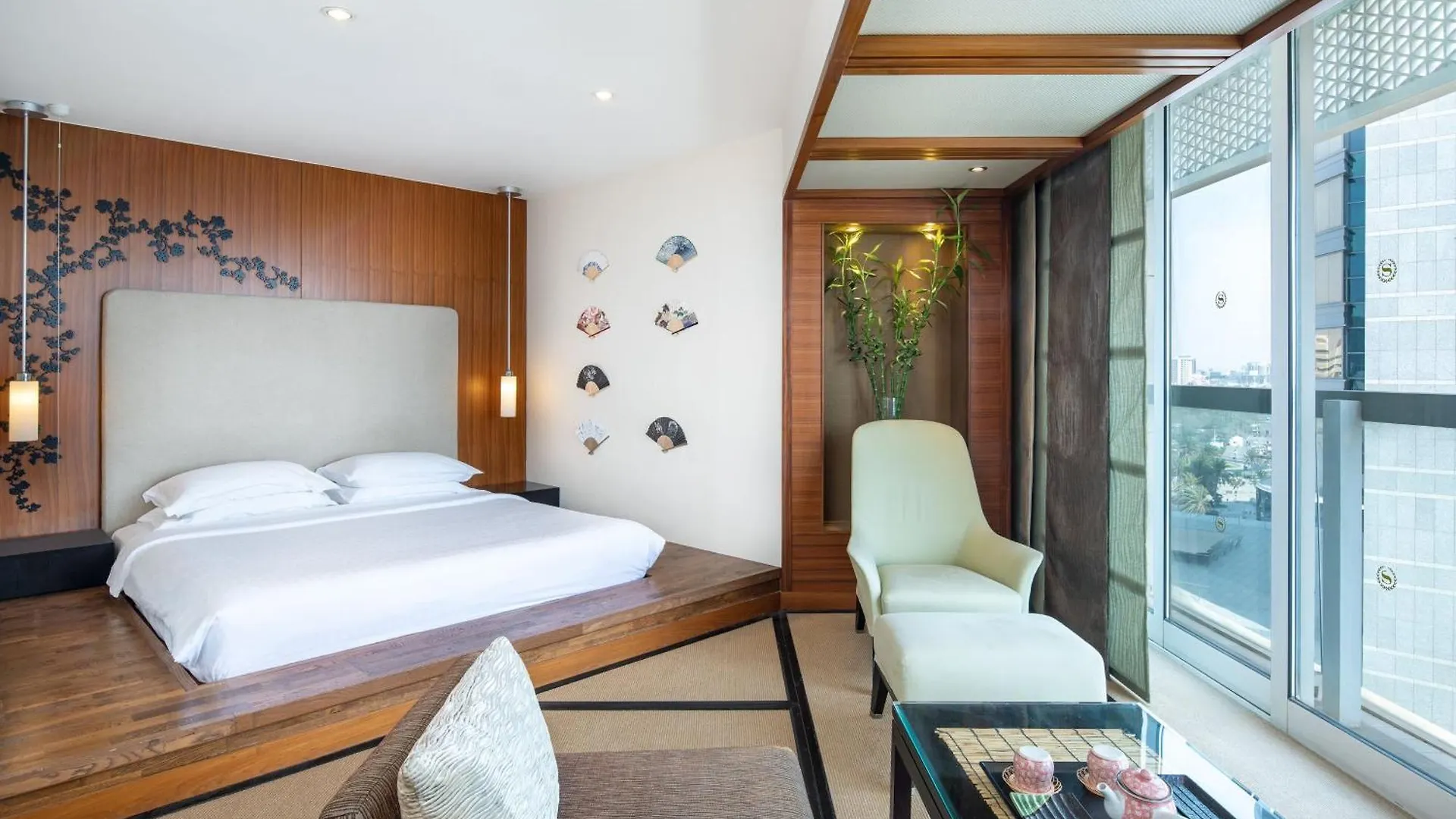Sheraton Dubai Creek Hotel & Towers